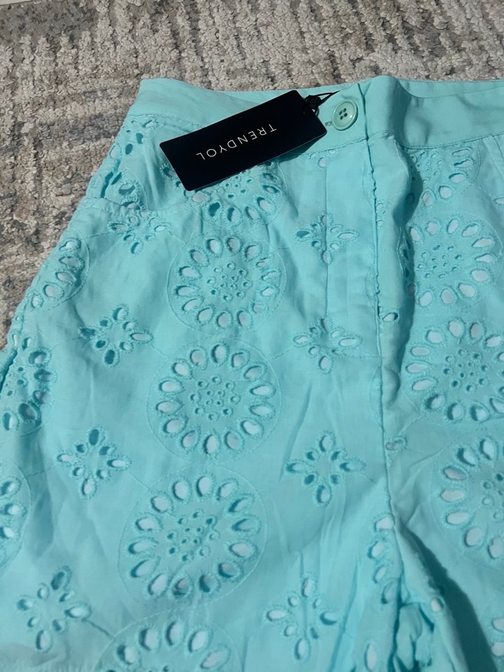 Turkuaz Nakışlı Bohem Mini Şort - Görsel 2