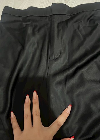 Siyah Uzun saten etek - Görsel 4