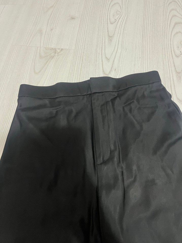 Siyah Uzun saten etek - Görsel 2