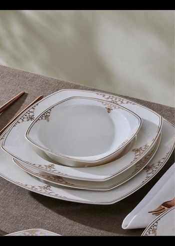 Karaca Home Beyaz Altın Desenli Kare Porselen Tabak Seti