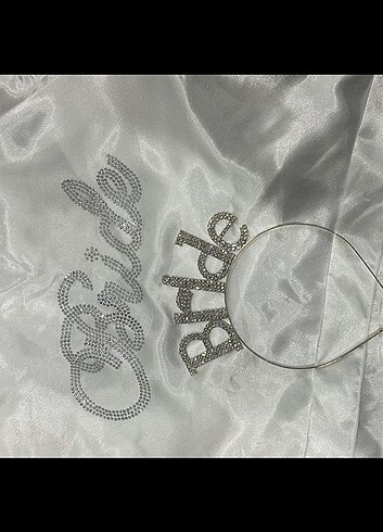 Oysho Bride sabahlık ve tacı