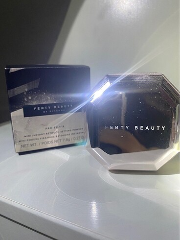 Fenty Beauty Fenty Beauty Lavender Pudra