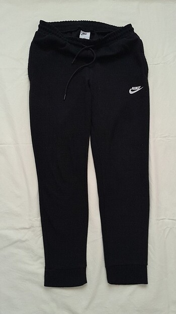NIKE Esofman 