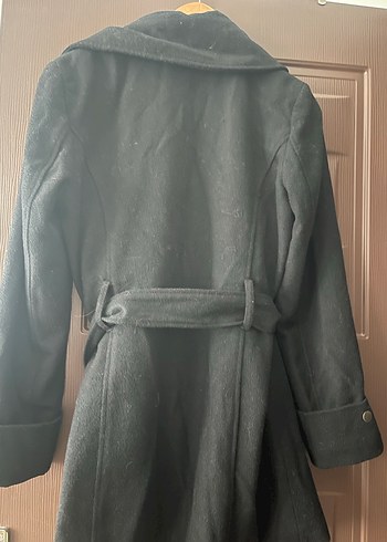 Kemerli Siyah Kadın Kaban - Görsel 2