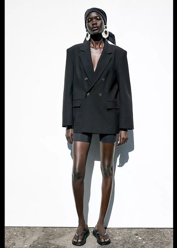 Zara Siyah Vatkalı Blazer Kadın