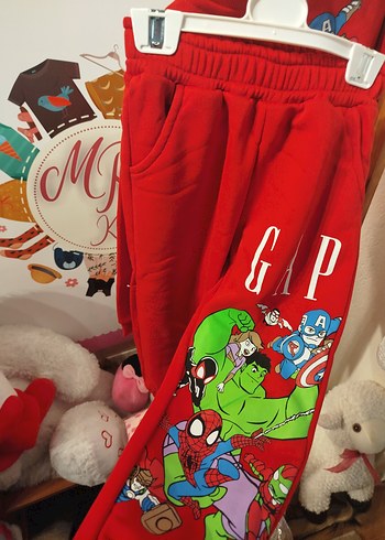 Marvel Baskılı Gap 4/5 yaş takım - Görsel 4