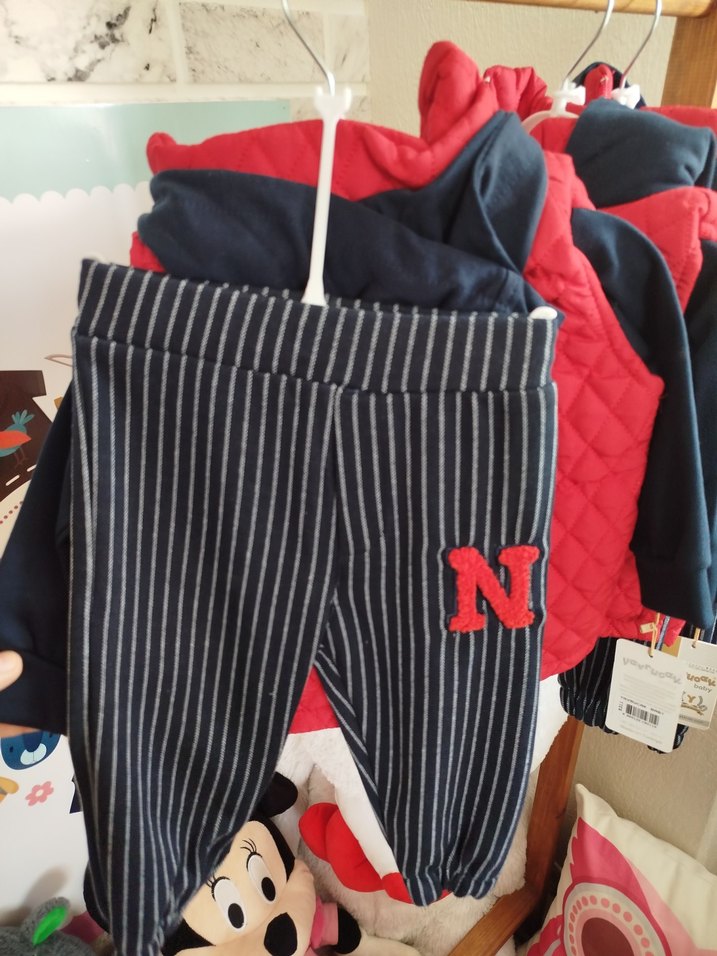 Kırmızı Erkek Çocuk Kapitone Yelekli 3lü takım 3-6 ay - Görsel 2