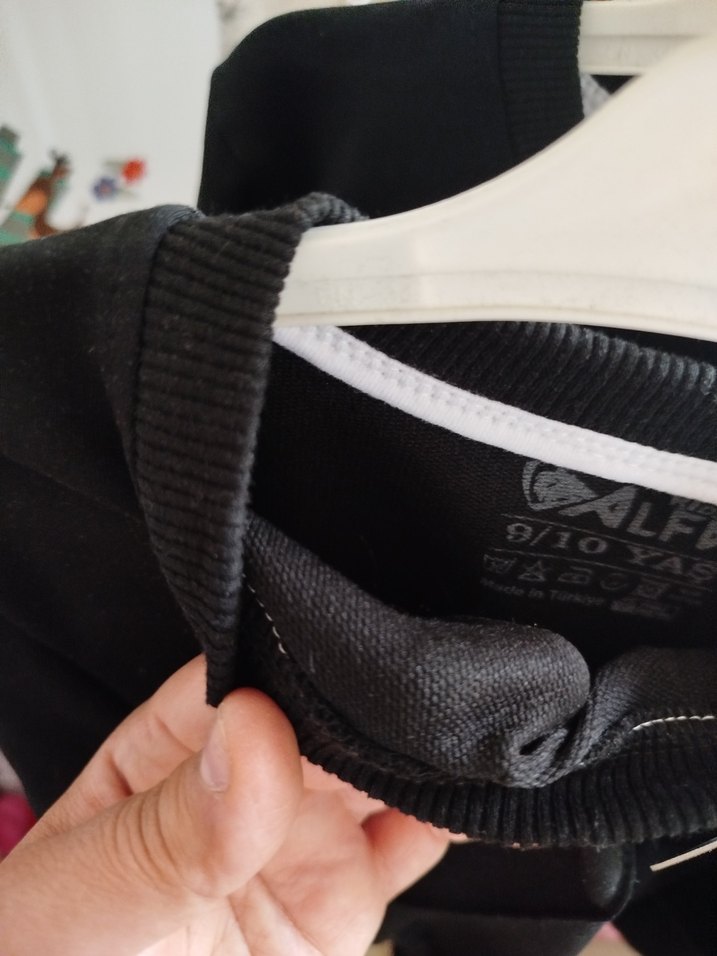 Siyah eşofman takım 5 yaş - Görsel 3