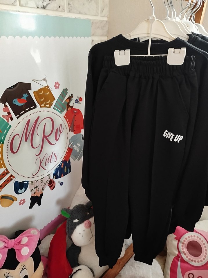 Siyah eşofman takım 5 yaş - Görsel 2