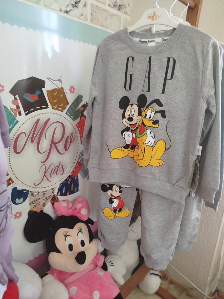 Gri Mickey ve Pluto Baskılı Erkek Eşofman Takımı 4-5 yaş - Görsel 3