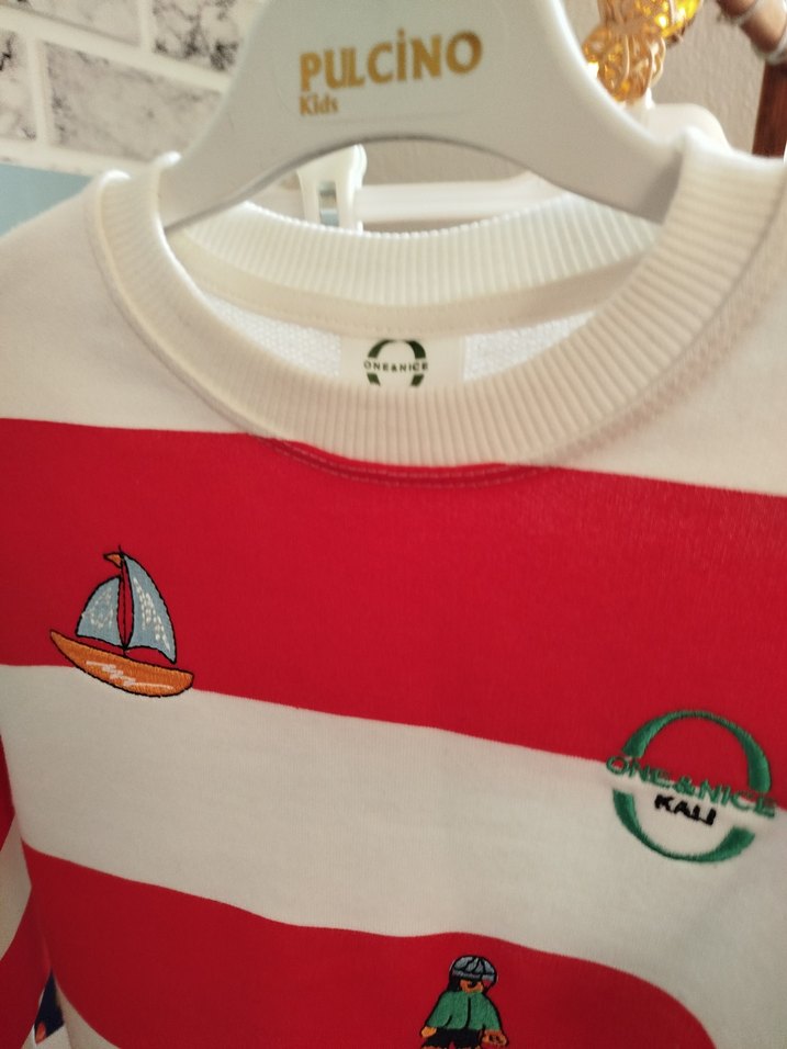 Nakışlı Kırmızı Erkek takım sıfır etiketli ürün - Görsel 4