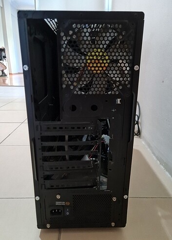  Beden Thermaltake Fanlı Bilgisayar Kasası