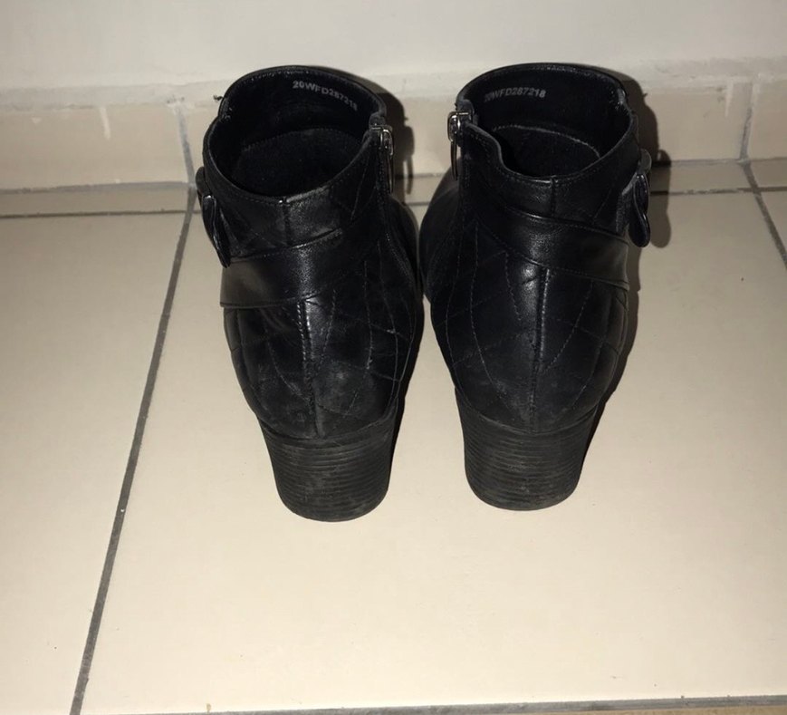 Kadın Siyah Deri Topuklu Bot - Görsel 3
