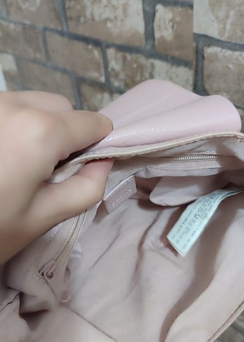 Beden Zincir Detaylı Pembe Deri Kadın Çanta