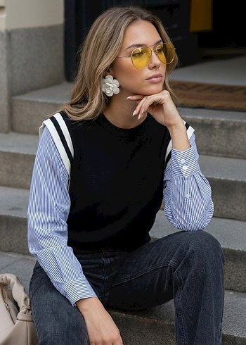 Çizgili Kollu Siyah Crew Neck Sweatshirt - Görsel 3