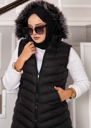 Kürklü Kapüşonlu Siyah Uzun Şişme Yelek - Görsel 3