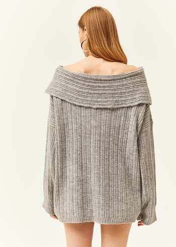 Gri Kayık Yaka Örgü Kadın Kazak - Görsel 5