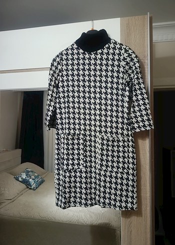 Ekoseli Yarım Kollu Triko Midi Elbise - Görsel 2