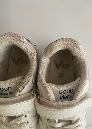 Çocuk Beyaz Cırtcırtlı Spor Ayakkabı - Görsel 3