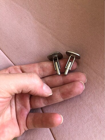 Kol düğmesi ve yaka iğnesi - Görsel 2