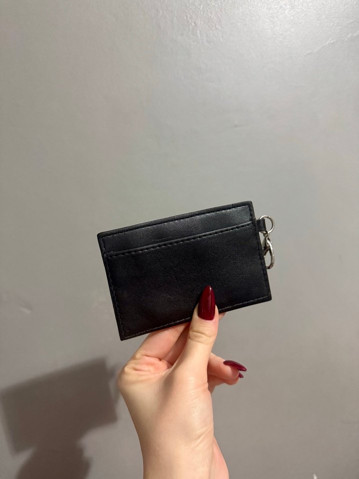 GUESS Siyah Parlak Deri Kadın Cüzdan - Görsel 2