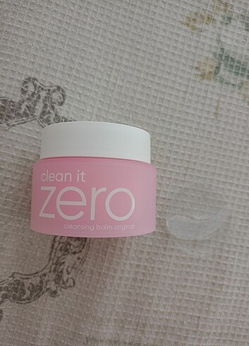 Banilo co Clean it zero cleansing balm