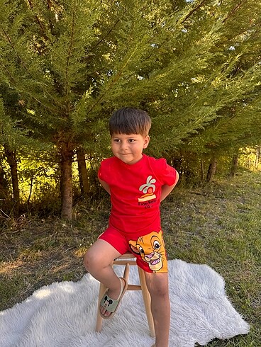 Diğer 3/4 yaş sıfır etıketli ürün Şortlu takım