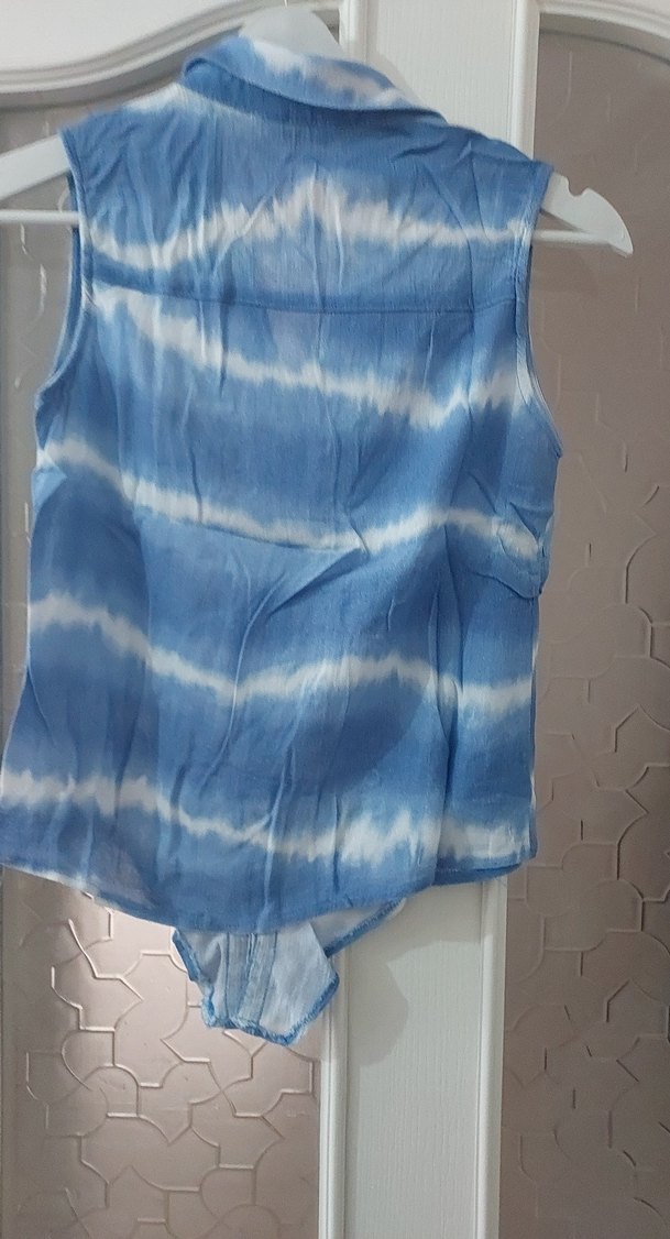 Mavi Batik Desenli Kolsuz Mini Gömlek - Görsel 3