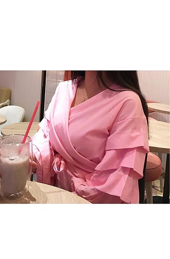 Pembe Bluz