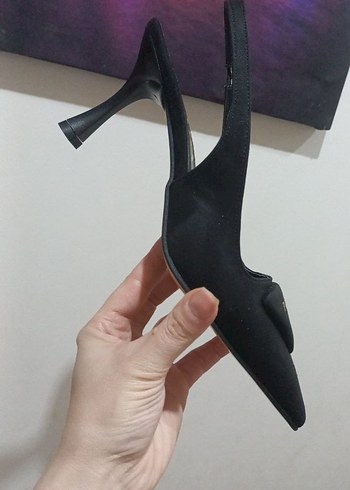 Prada Siyah Tokalı Stiletto Topuklu Ayakkabı - Görsel 3