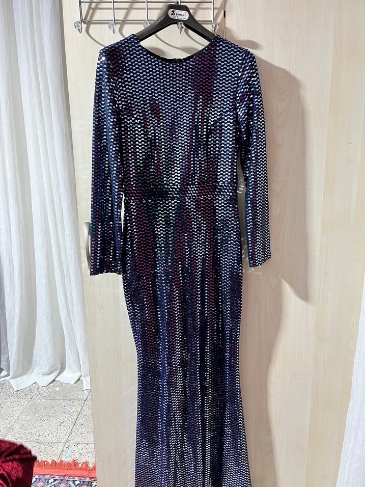 Kadın Uzun Payetli Gece Elbisesi - Görsel 2