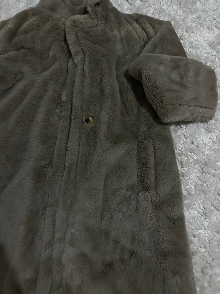 Bej Peluş Detaylı Kadın Midi Kaban - Görsel 4