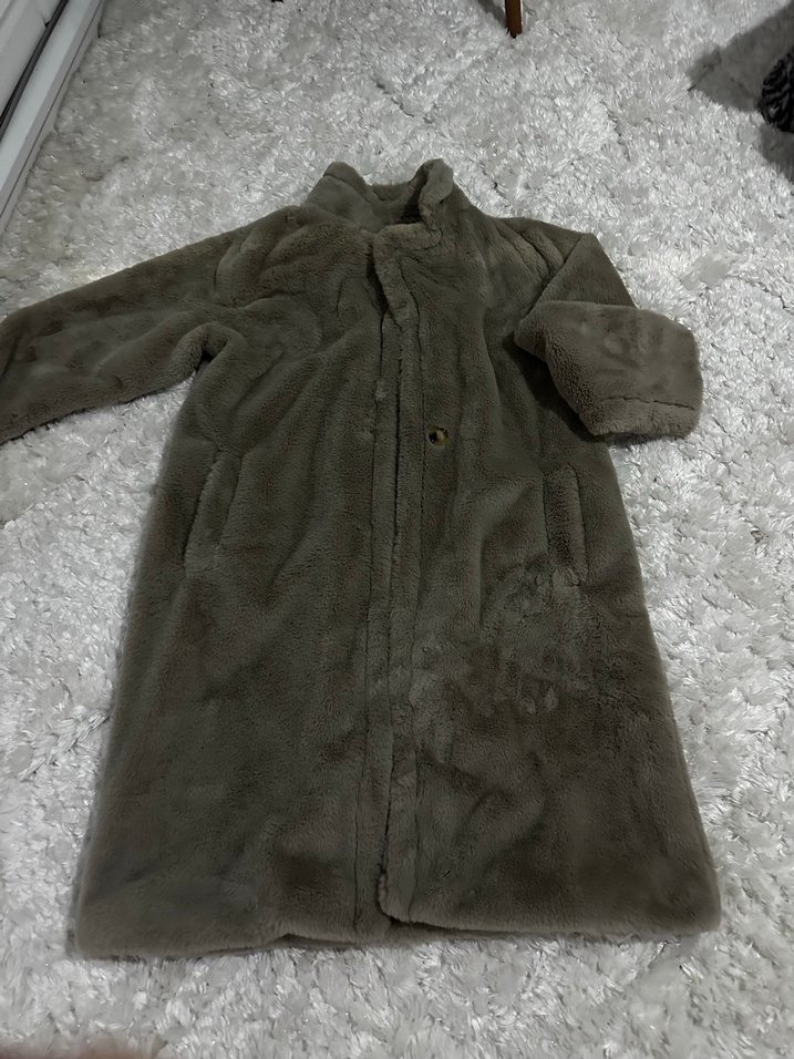 Bej Peluş Detaylı Kadın Midi Kaban - Görsel 2