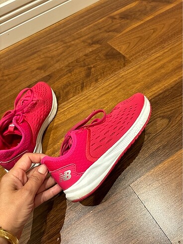 New Balance Newbalance kız spor ayakkabı 33.5 numara