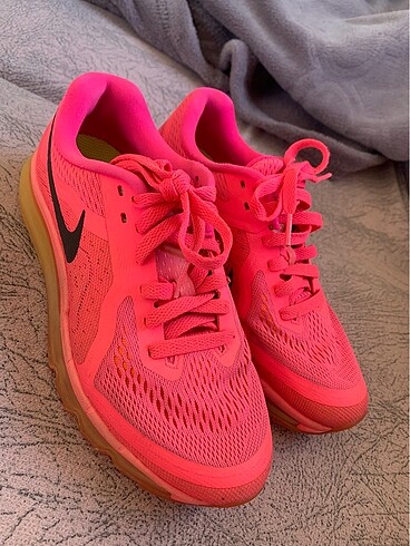 Nike spor ayakkabı