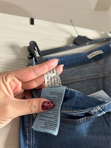 34 Beden mavi Renk Jeans