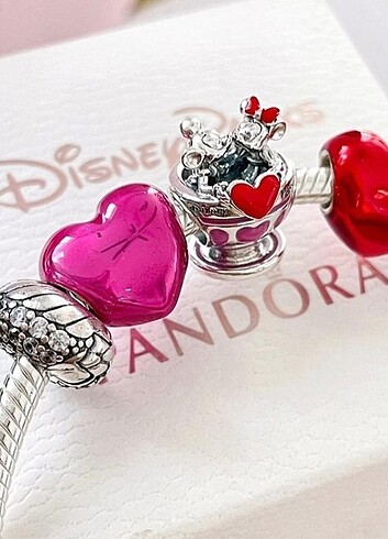 Pandora Disney kalp charm 