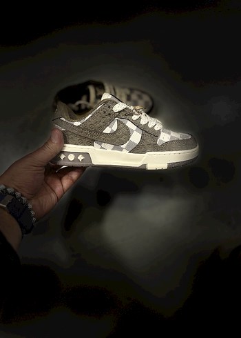 36 Beden NIKE & LOUİS WİTTON İTHAL ÜRÜN MARKA TEMSİLİDİR