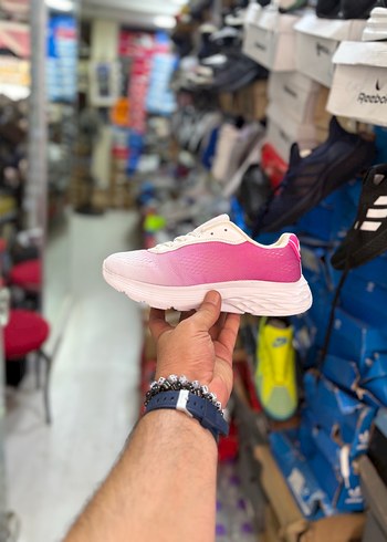 40 Beden pembe Renk Skechers Pembe Bağcıklı Spor Ayakkabı MARKA TEMSİLİDİR