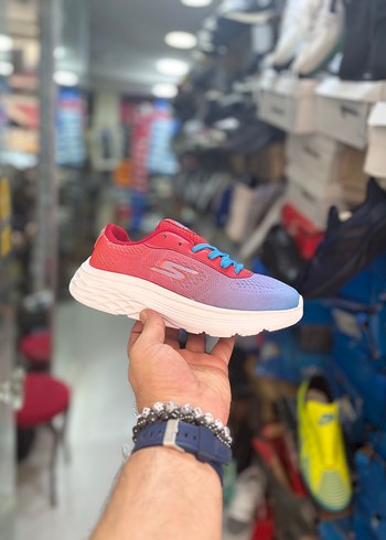 40 Beden Skechers Kadın Renkli Spor Ayakkabı Marka TEMSİLİDİR
