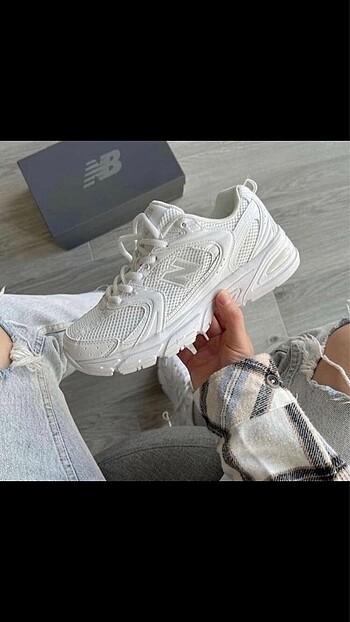 New Balance 530