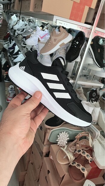 Adidas ADİDAS