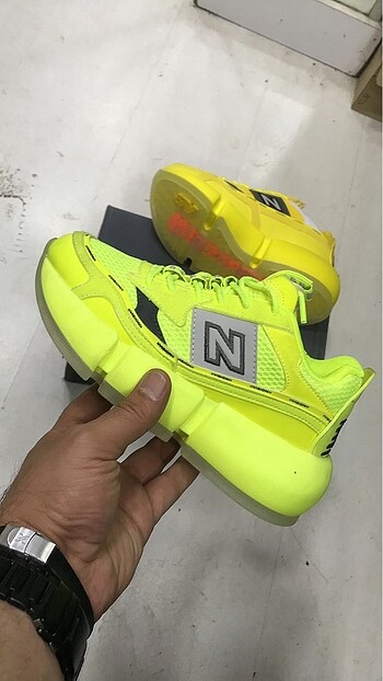 37 Beden çeşitli Renk NEW BALANCE VİSİON İTHAL ÜRÜN (görsellerde çok fotoğraf var )