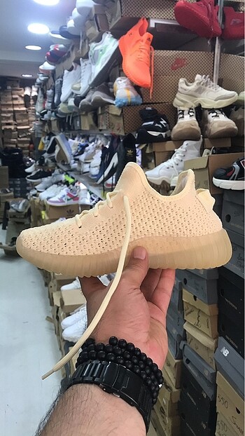 36 Beden ten rengi Renk ADİDAS YEZZY