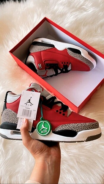 Nike NİKE AİR JORDON 3 İTHAL ÜRÜN