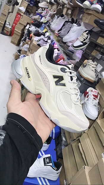 36 Beden NEW BALANCE 990 V4