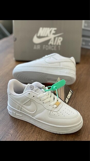 Nike NİKE AİR FORCE İTHAL ÜRÜN MARKA TEMSİLİDİR