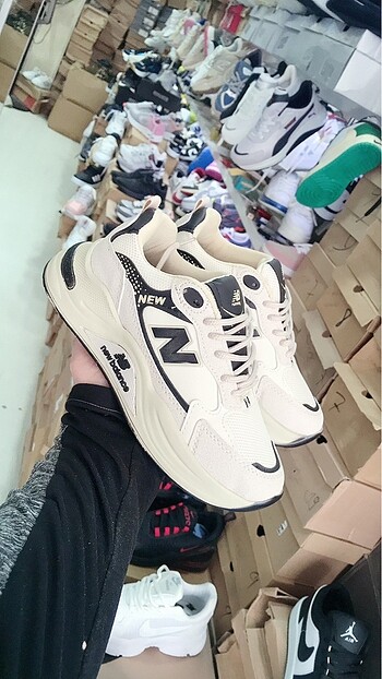 NEW BALANCE KAMPANYALI ÜRÜN