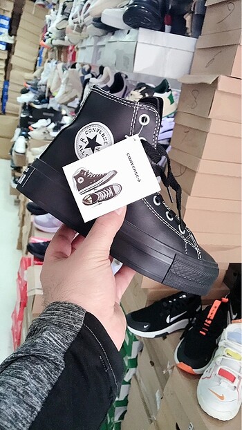 38 Beden siyah Renk CONVERSE PLATFORM DERİ MALZEME MARKA TEMSİLİDİR
