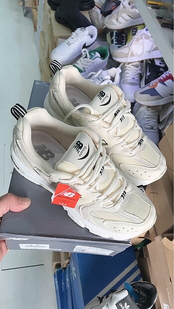 36 Beden NEW BALANCE 530 İTHAL ÜRÜN MARKA TEMSİLİDİR
